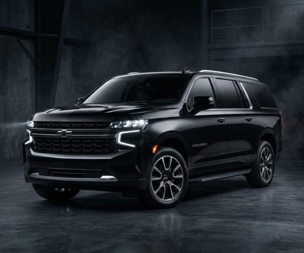 Chevrolet Suburban, vehículo con chofer ofrecido por CFR Transportation para viajes corporativos y ejecutivos.